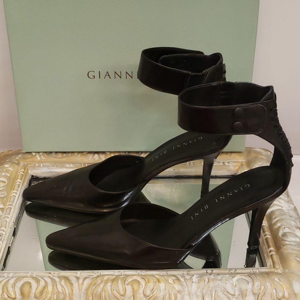 Gianni Bini black pointed toe pumps - Picture 4 of 6